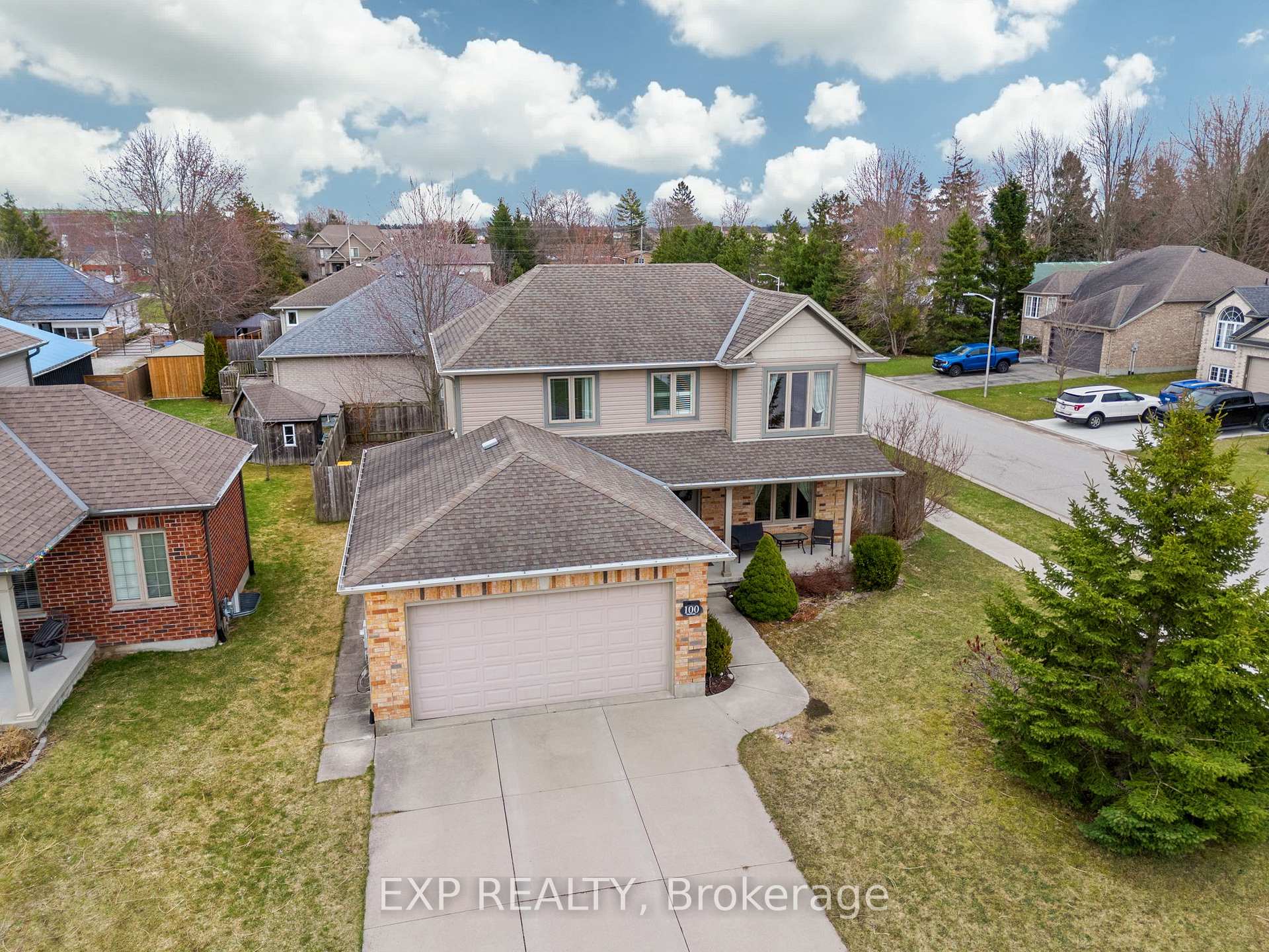 Photo 2 of 100 Radcliffe Crescent, Lucan Biddulph, Lucan — HOMEH
