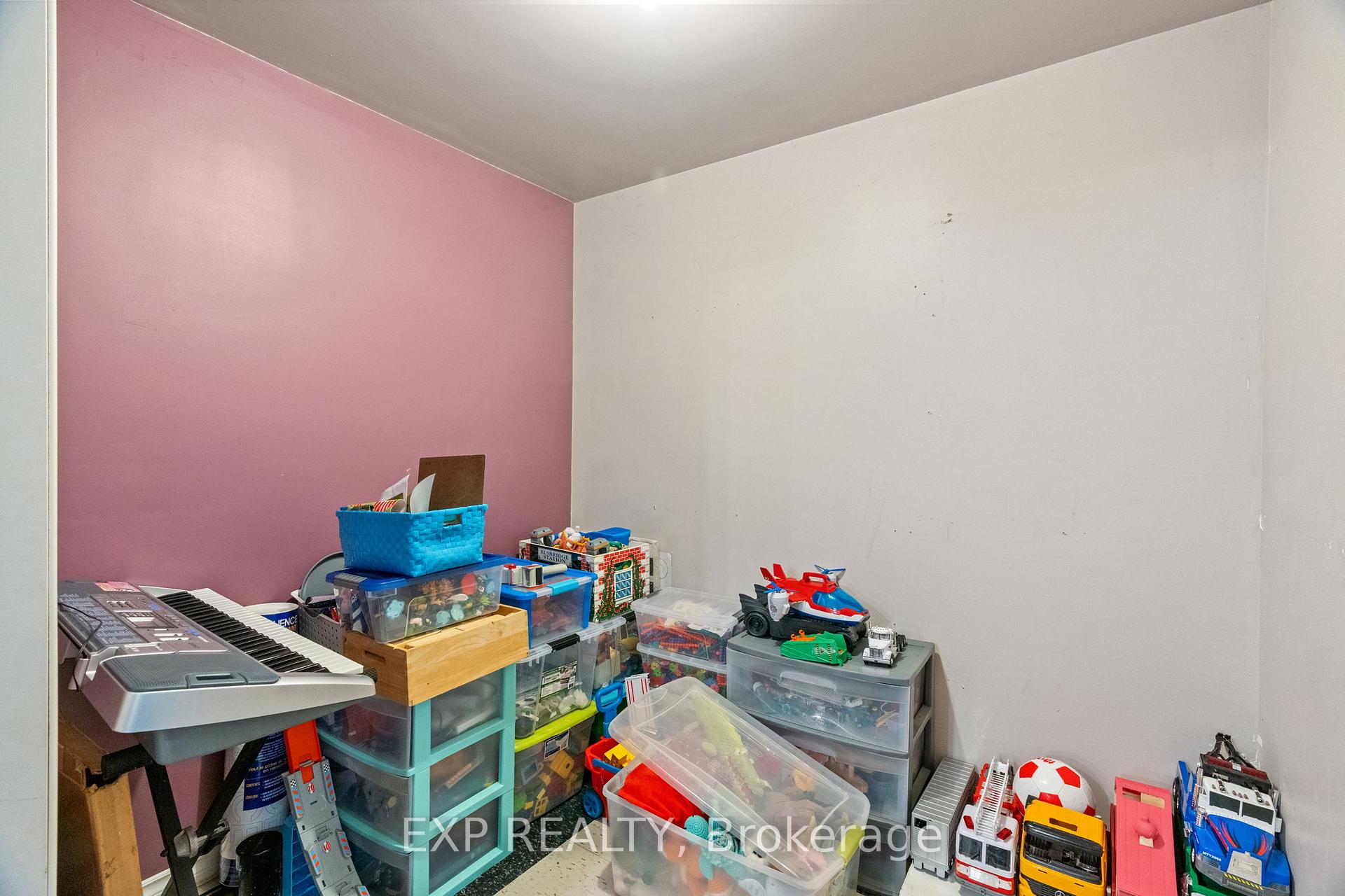 Photo 40 of 100 Radcliffe Crescent, Lucan Biddulph, Lucan — HOMEH