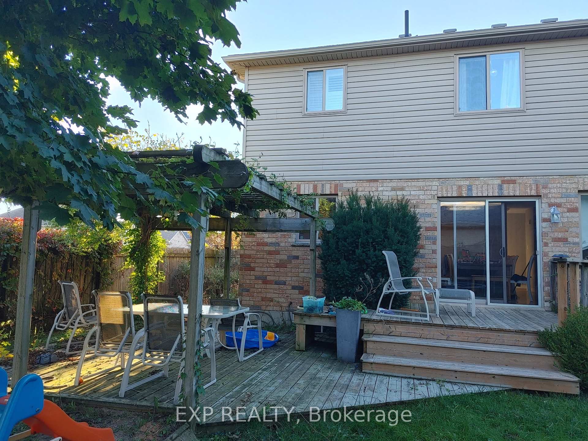 Photo 44 of 100 Radcliffe Crescent, Lucan Biddulph, Lucan — HOMEH
