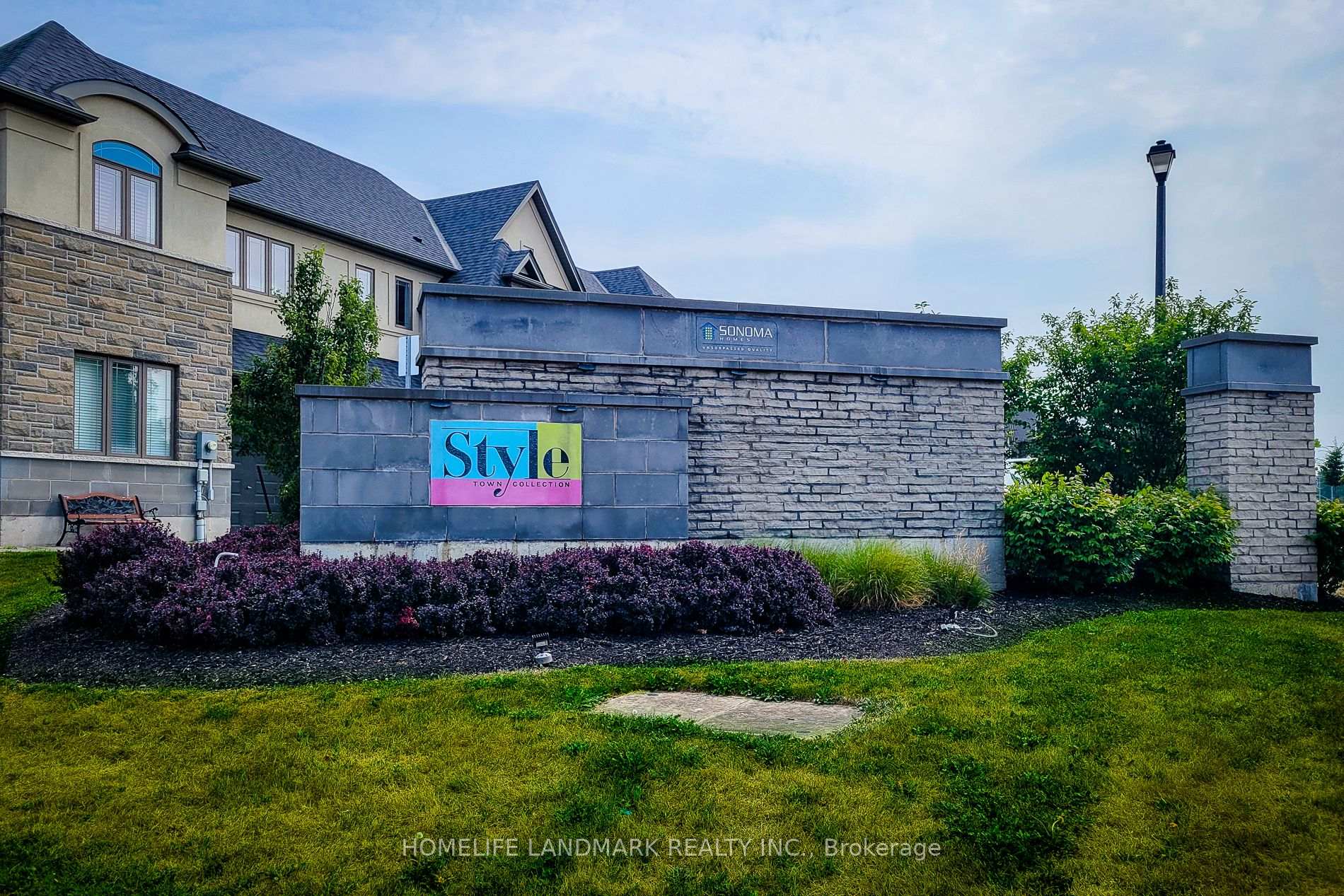 Photo 1 of 75 Sonoma Valley Crescent, Hamilton, Mewburn — HOMEH