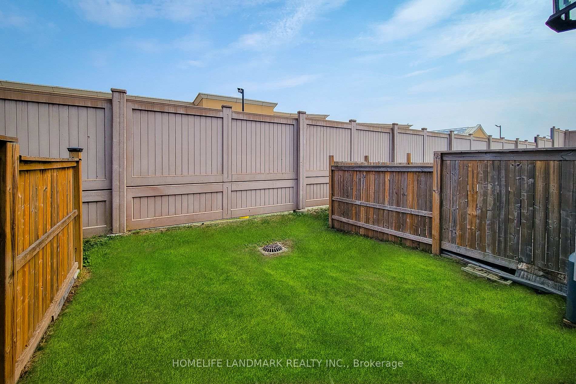 Photo 5 of 75 Sonoma Valley Crescent, Hamilton, Mewburn — HOMEH