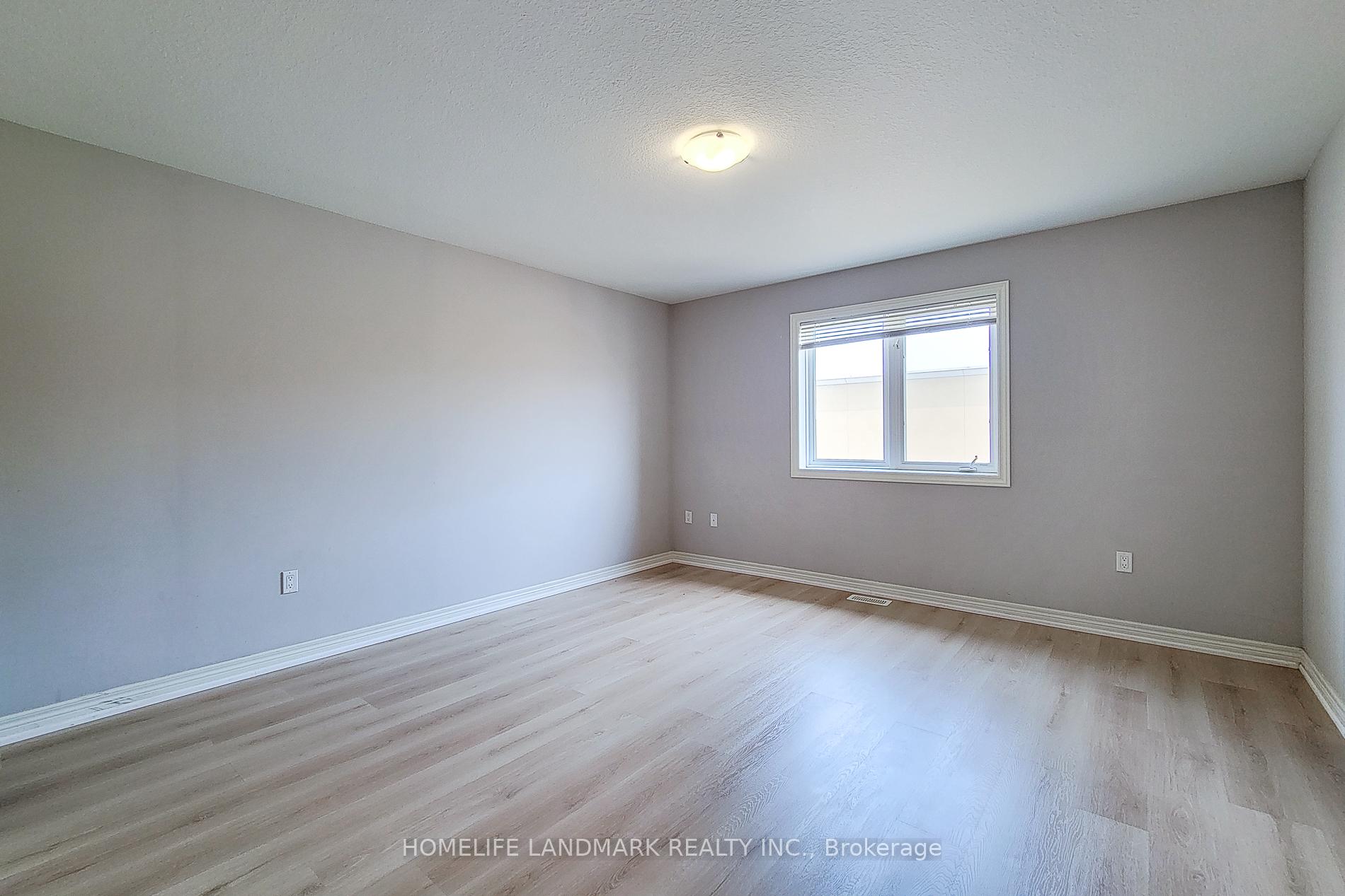 Photo 18 of 75 Sonoma Valley Crescent, Hamilton, Mewburn — HOMEH