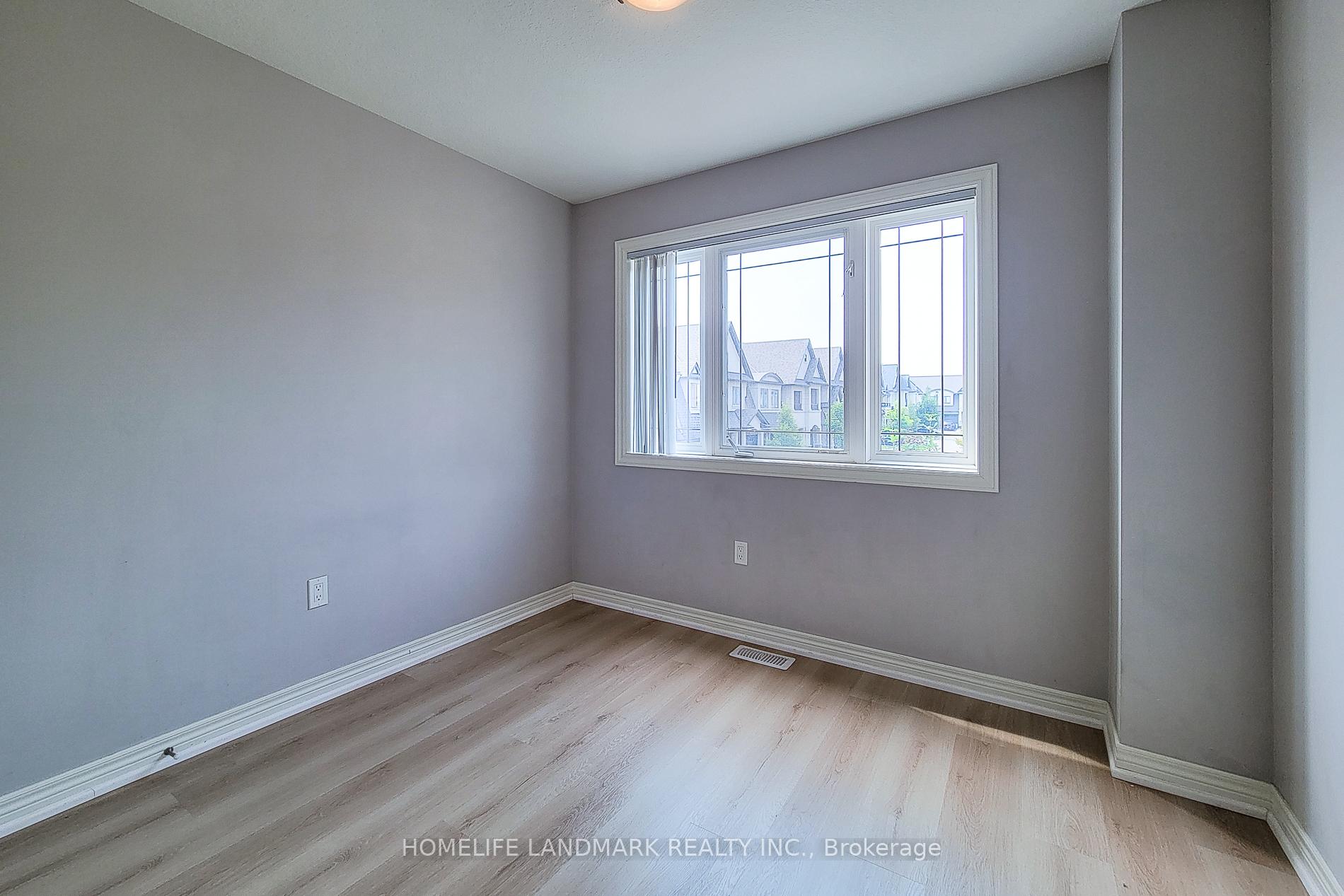Photo 25 of 75 Sonoma Valley Crescent, Hamilton, Mewburn — HOMEH