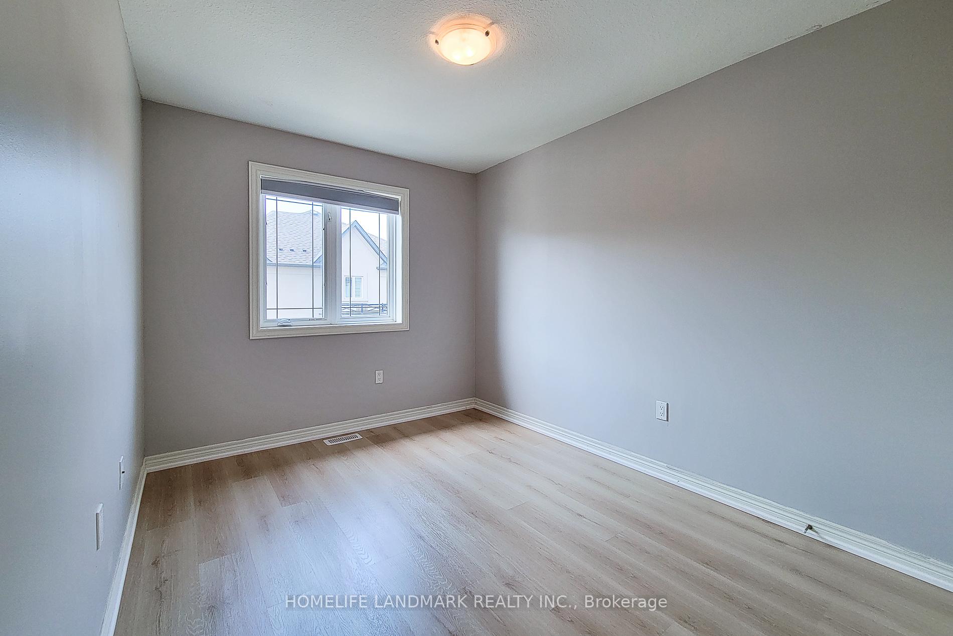 Photo 27 of 75 Sonoma Valley Crescent, Hamilton, Mewburn — HOMEH