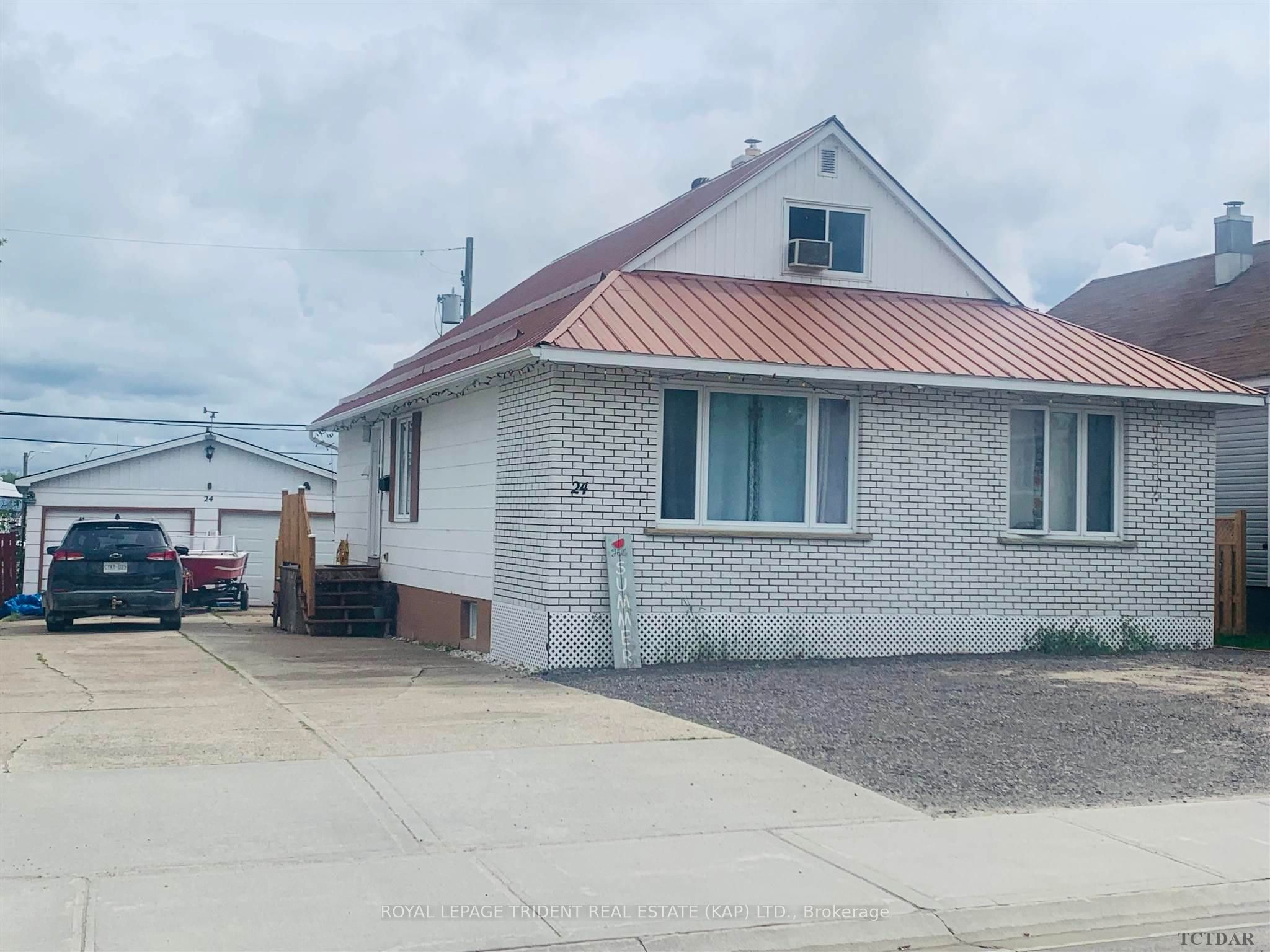 Photo 1 of 24 Cedar Street, Kapuskasing — HOMEH
