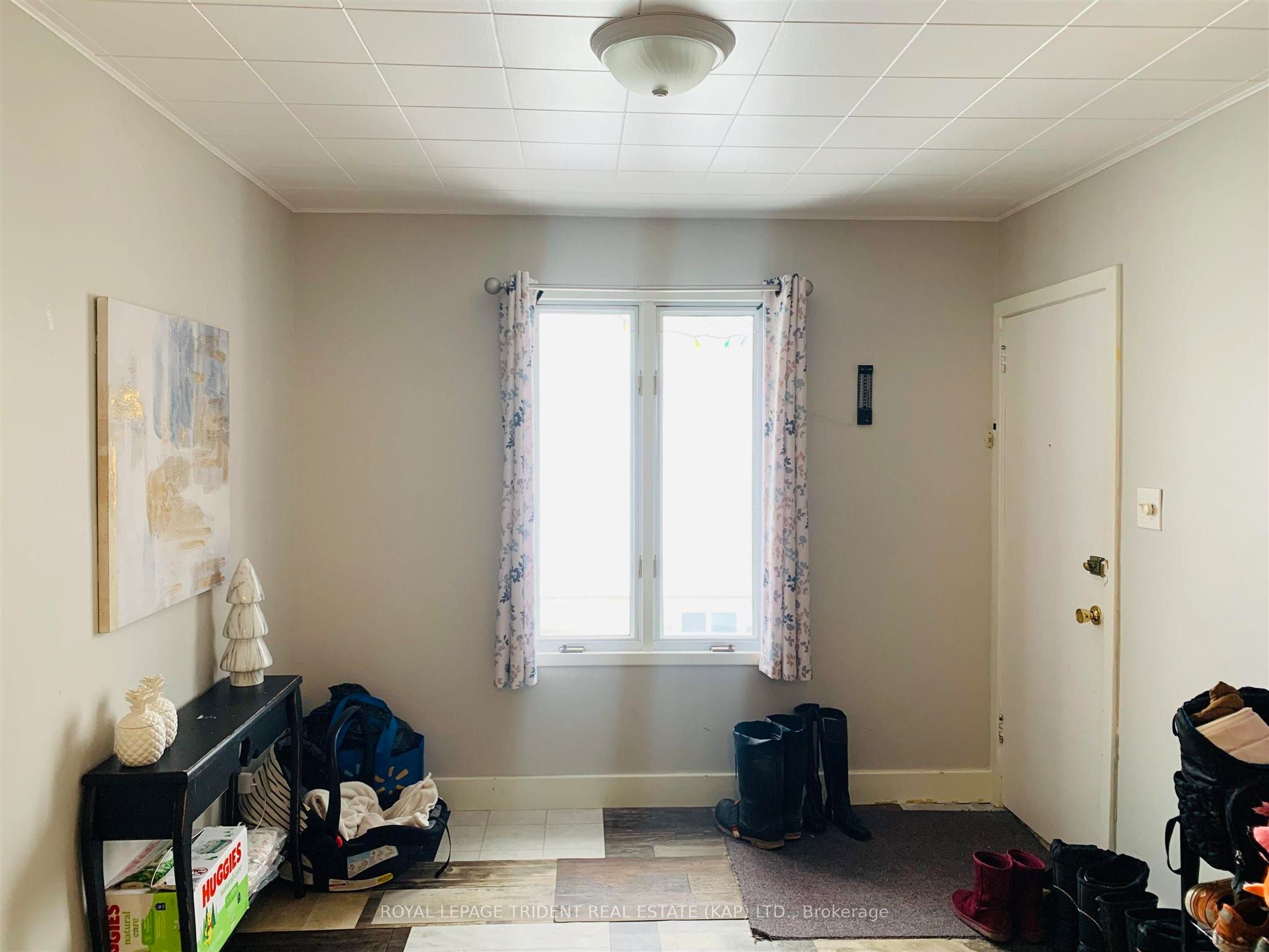 Photo 5 of 24 Cedar Street, Kapuskasing — HOMEH