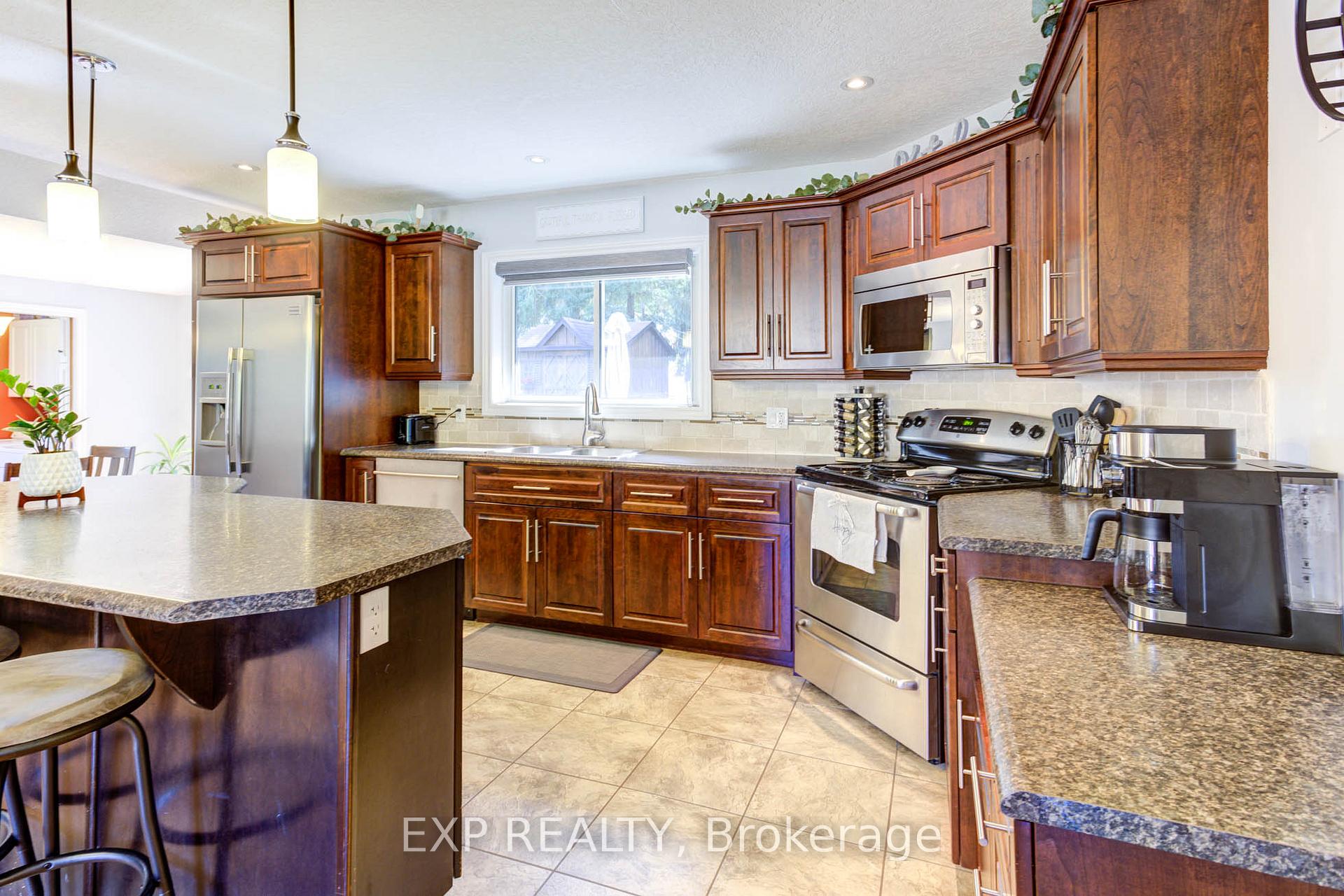 Photo 11 of 33 Spring Street, Mapleton, Rural Mapleton — HOMEH