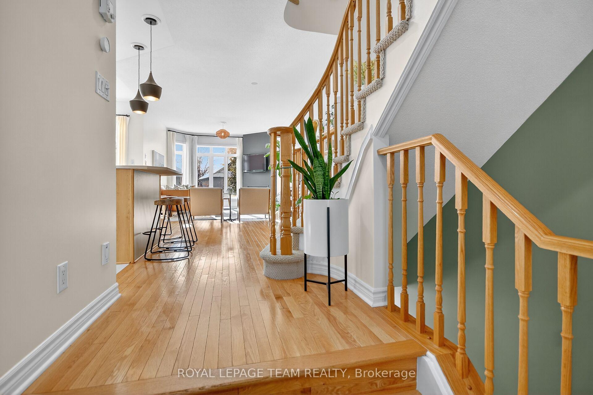 Photo 3 of 293 Waymark Crescent, Ottawa, Kanata - Bridlewood — HOMEH