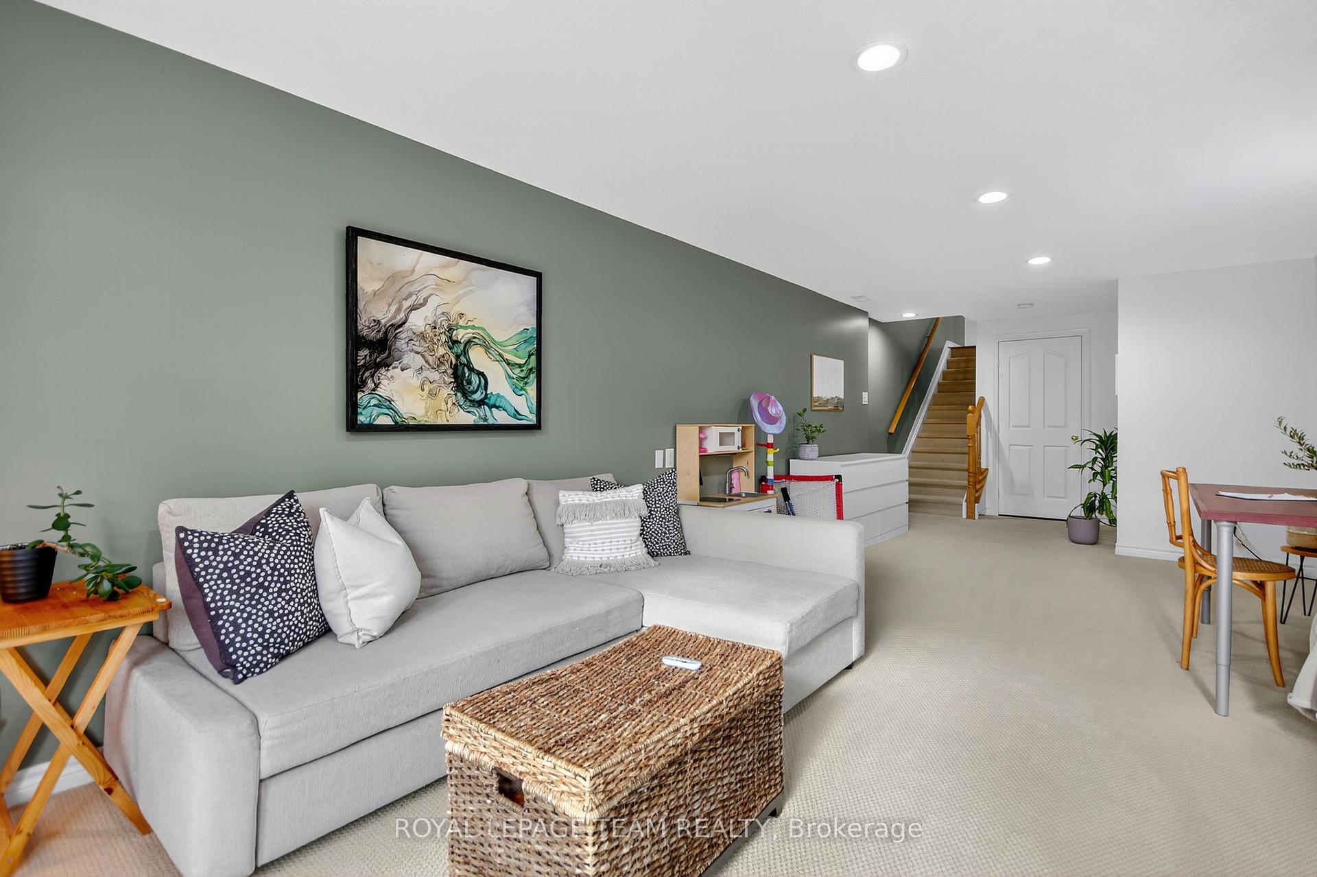 Photo 29 of 293 Waymark Crescent, Ottawa, Kanata - Bridlewood — HOMEH