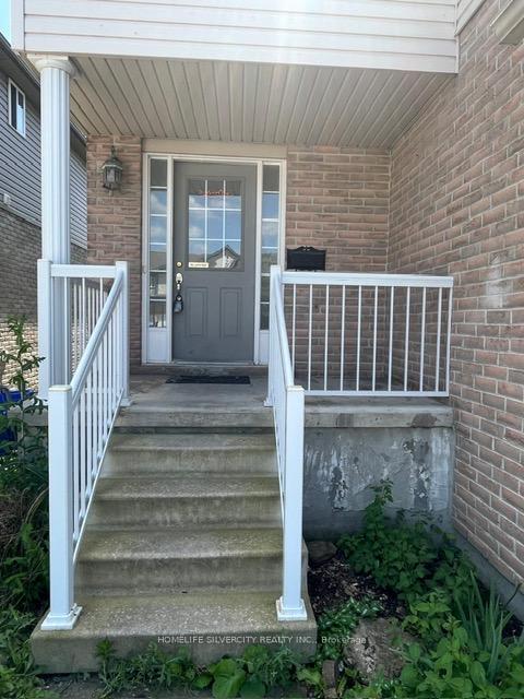 Photo 2 of 136 Prosperity Drive, Kitchener, Larentian West — HOMEH