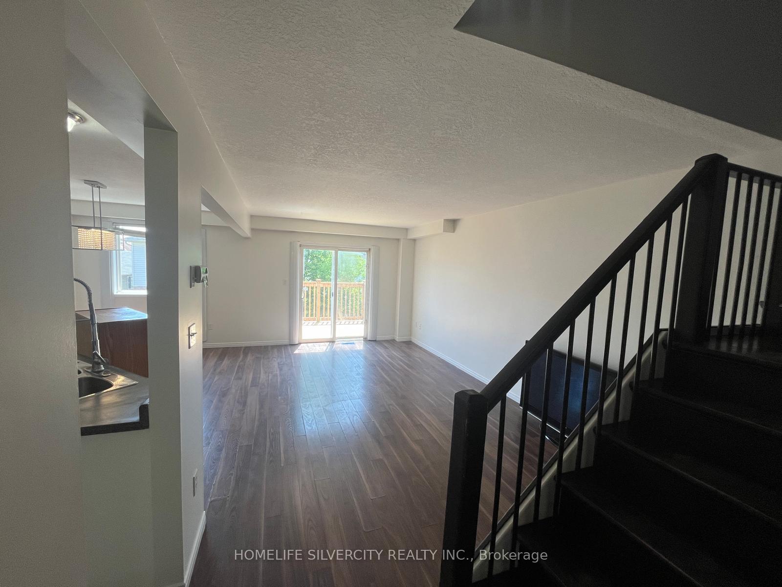 Photo 3 of 136 Prosperity Drive, Kitchener, Larentian West — HOMEH
