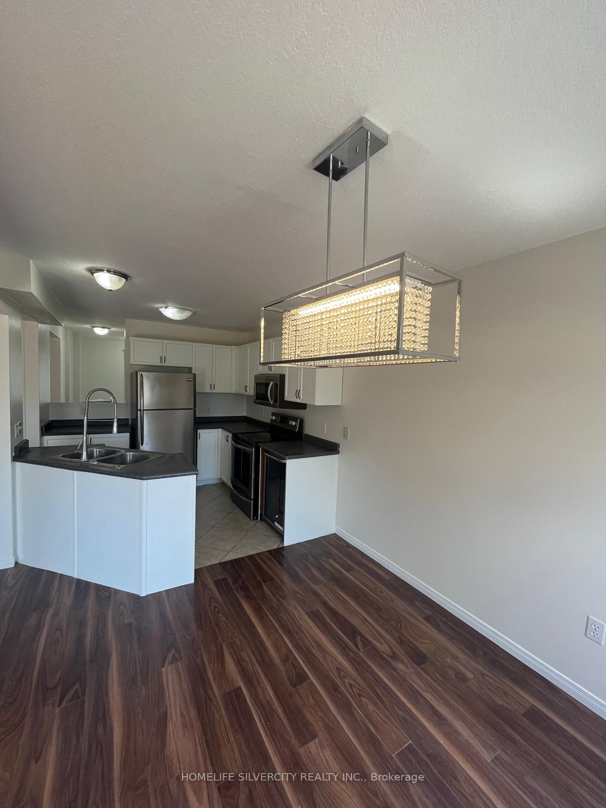 Photo 5 of 136 Prosperity Drive, Kitchener, Larentian West — HOMEH
