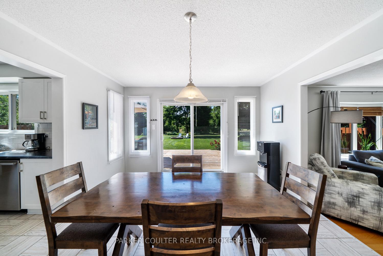 Photo 14 of 2725 Shering Crescent, Innisfil, Stroud — HOMEH
