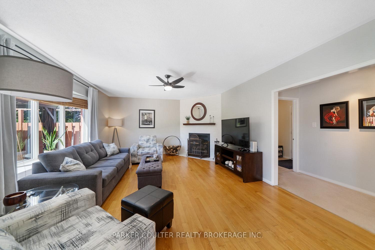 Photo 15 of 2725 Shering Crescent, Innisfil, Stroud — HOMEH