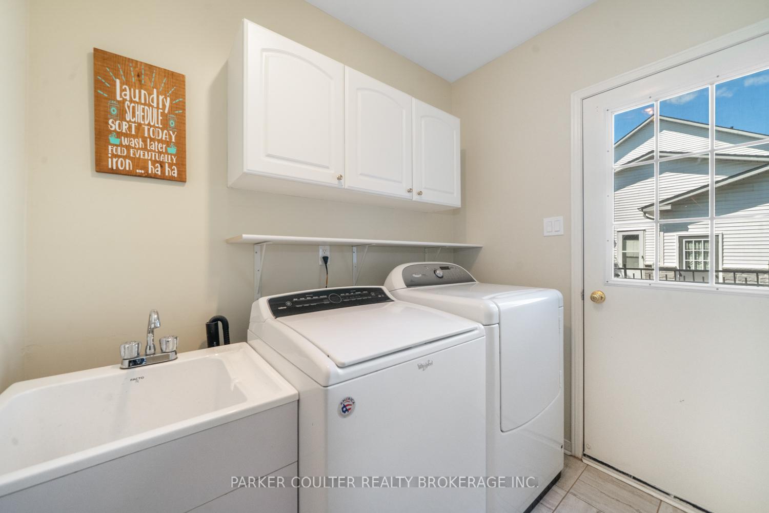Photo 17 of 2725 Shering Crescent, Innisfil, Stroud — HOMEH