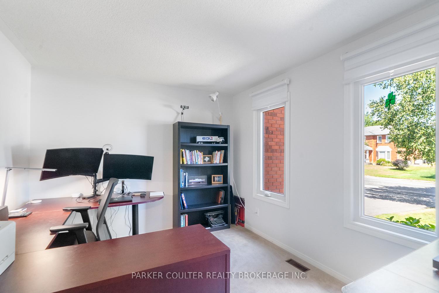 Photo 19 of 2725 Shering Crescent, Innisfil, Stroud — HOMEH