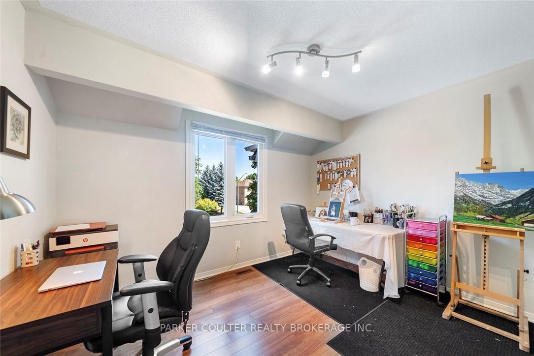 Photo 20 of 2725 Shering Crescent, Innisfil, Stroud — HOMEH