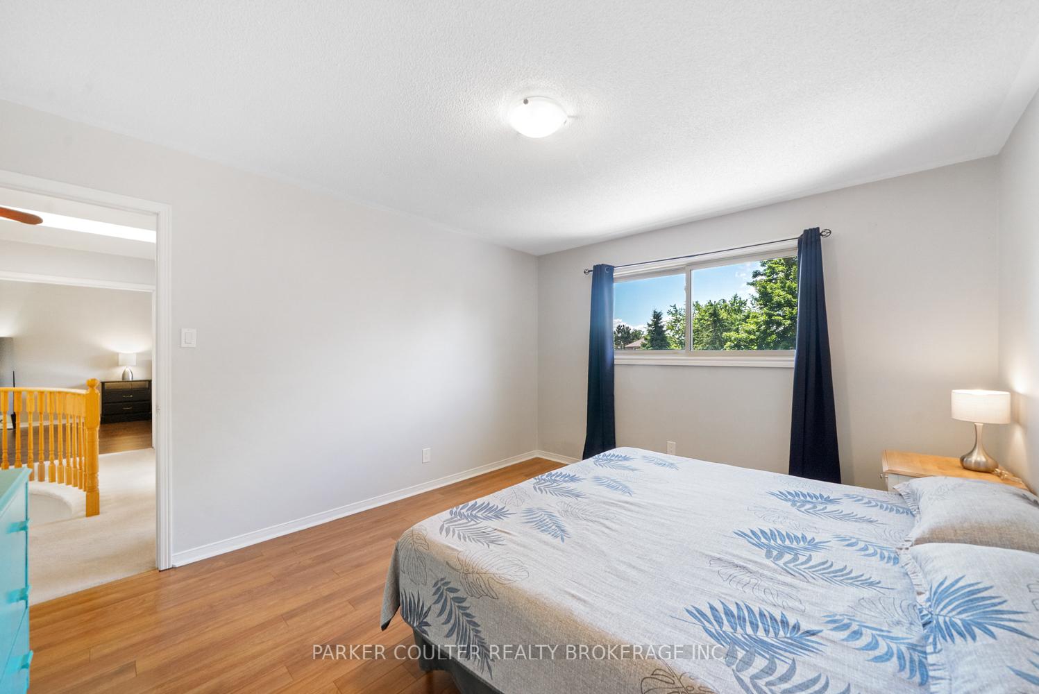 Photo 23 of 2725 Shering Crescent, Innisfil, Stroud — HOMEH