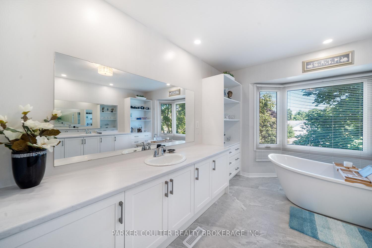 Photo 30 of 2725 Shering Crescent, Innisfil, Stroud — HOMEH