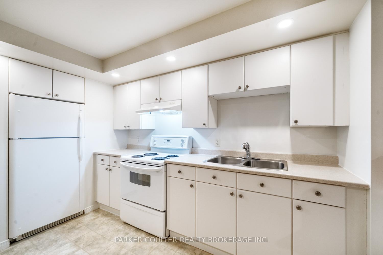 Photo 32 of 2725 Shering Crescent, Innisfil, Stroud — HOMEH