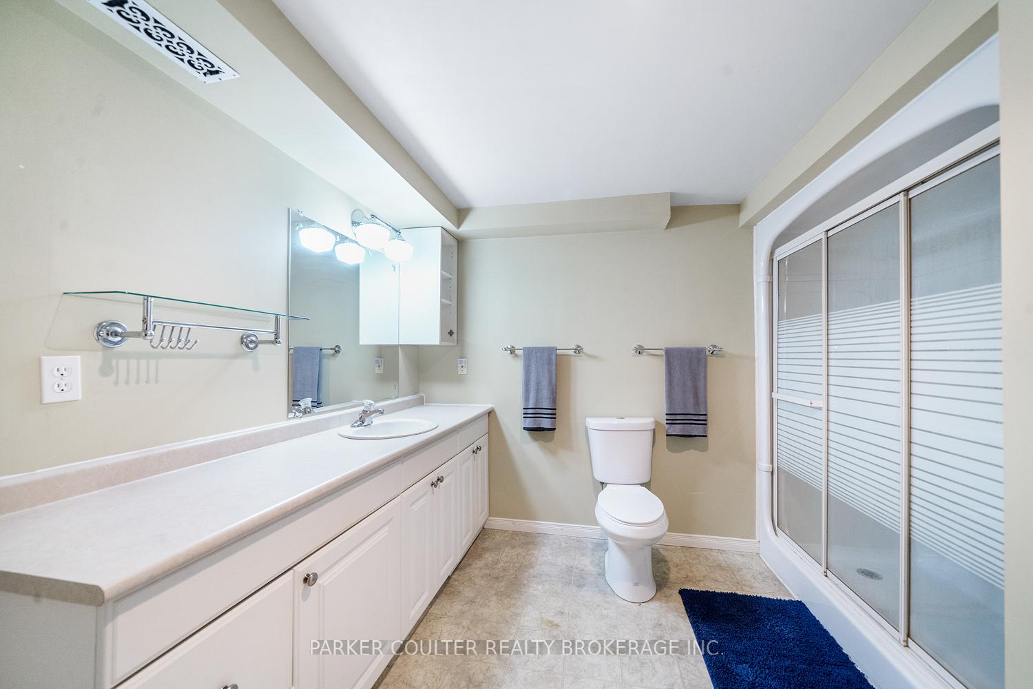 Photo 33 of 2725 Shering Crescent, Innisfil, Stroud — HOMEH