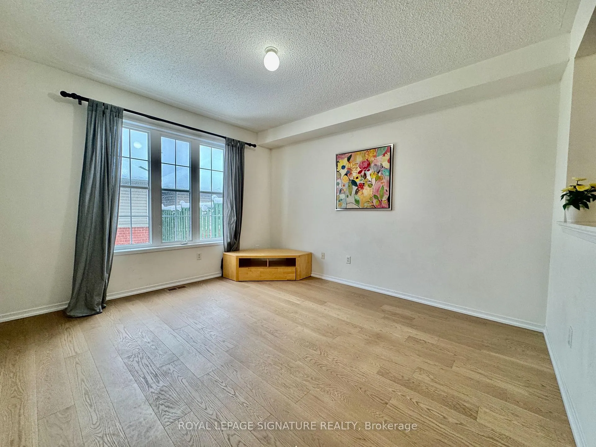 Photo 2 of 7 Yale Lane, Markham, Cornell — HOMEH