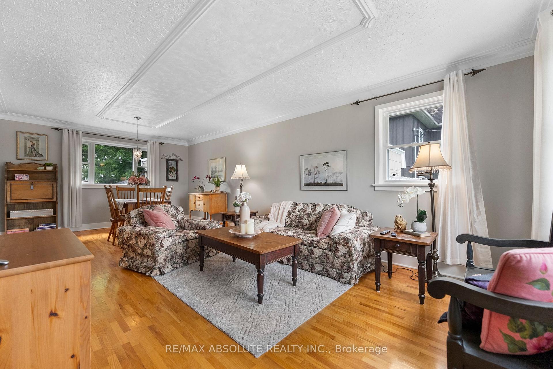 Photo 4 of 150 Poole Street, McNab/Braeside, Mcnab/Braeside Twps — HOMEH