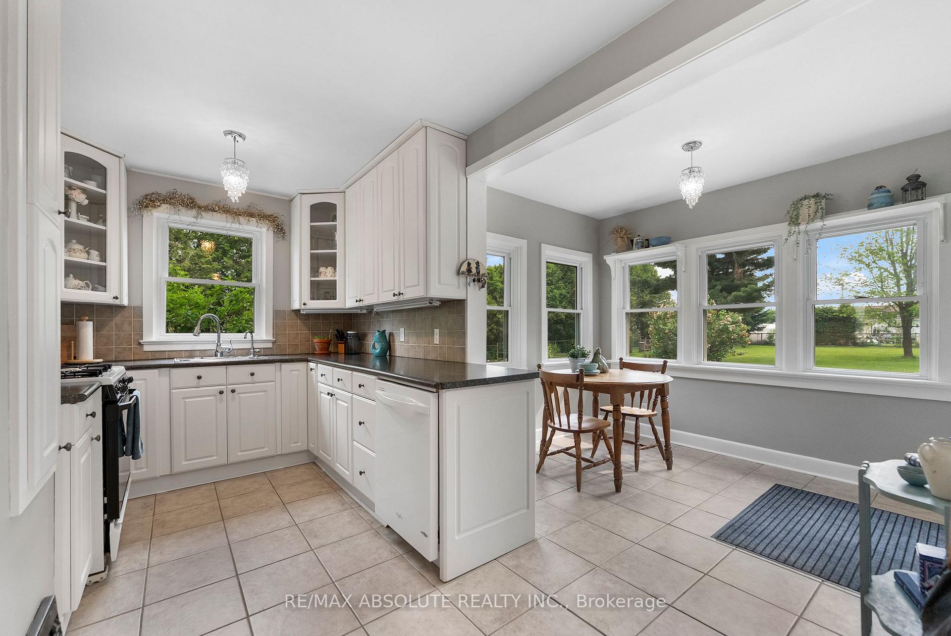 Photo 9 of 150 Poole Street, McNab/Braeside, Mcnab/Braeside Twps — HOMEH