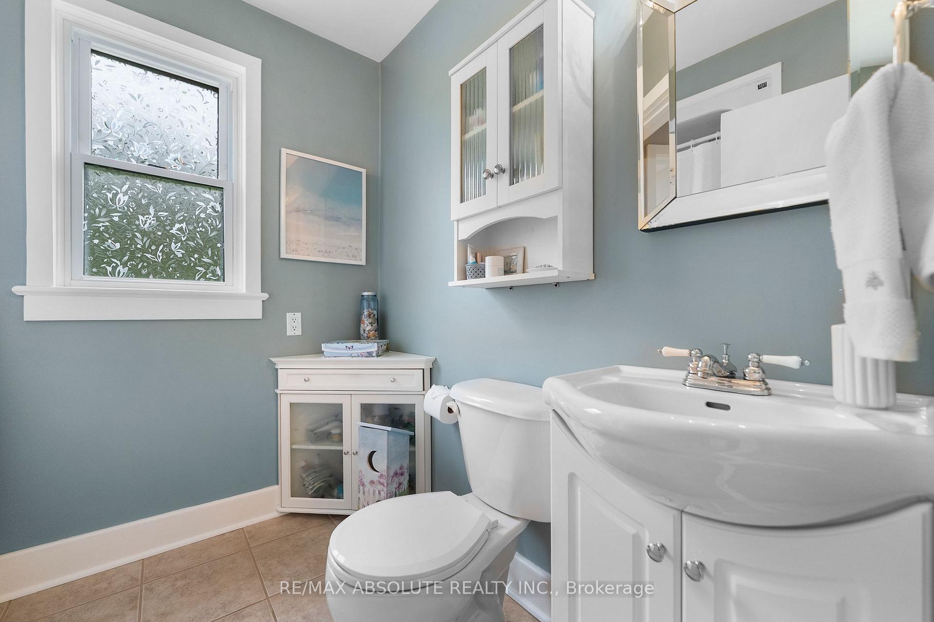 Photo 16 of 150 Poole Street, McNab/Braeside, Mcnab/Braeside Twps — HOMEH