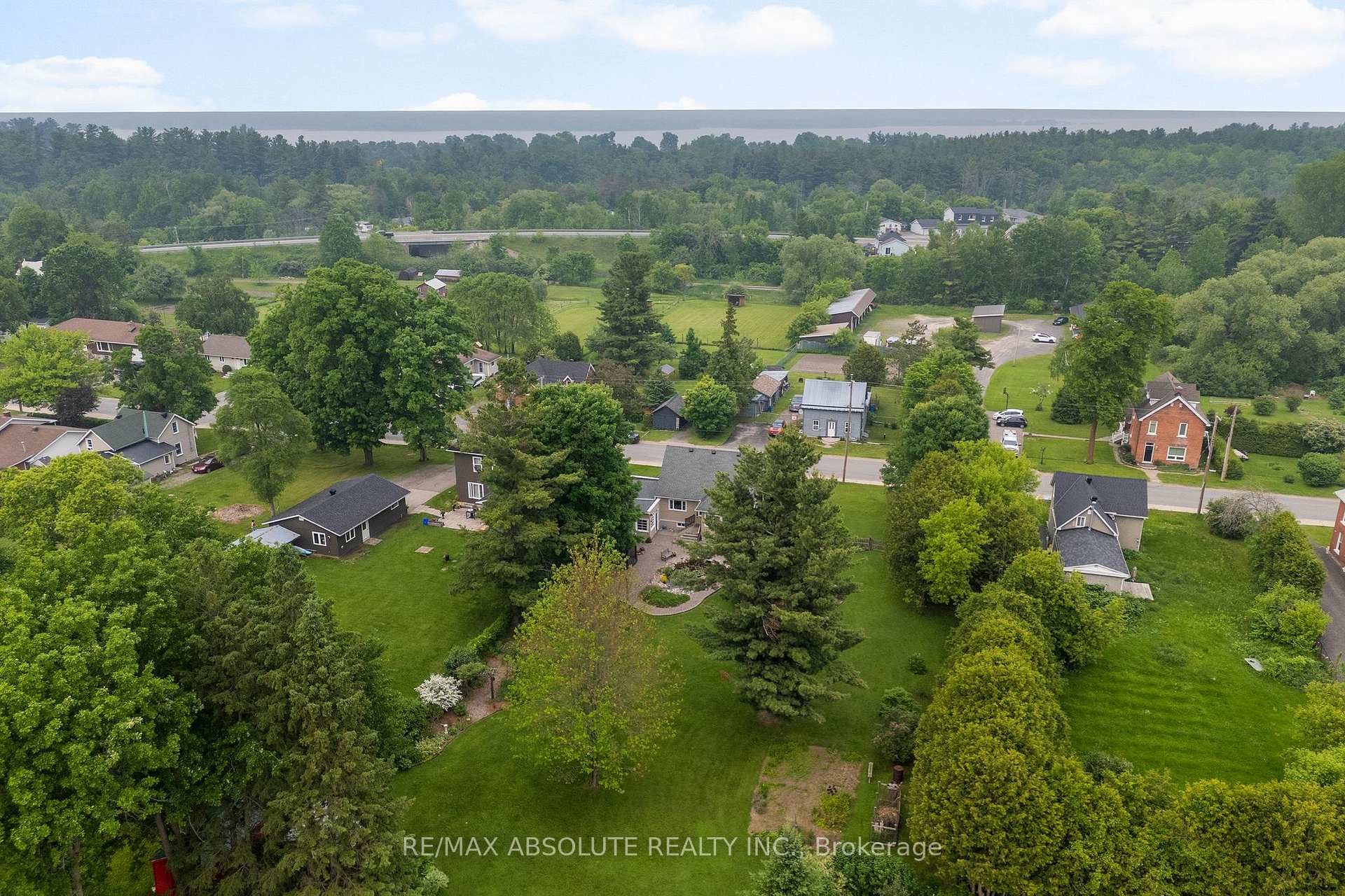 Photo 37 of 150 Poole Street, McNab/Braeside, Mcnab/Braeside Twps — HOMEH