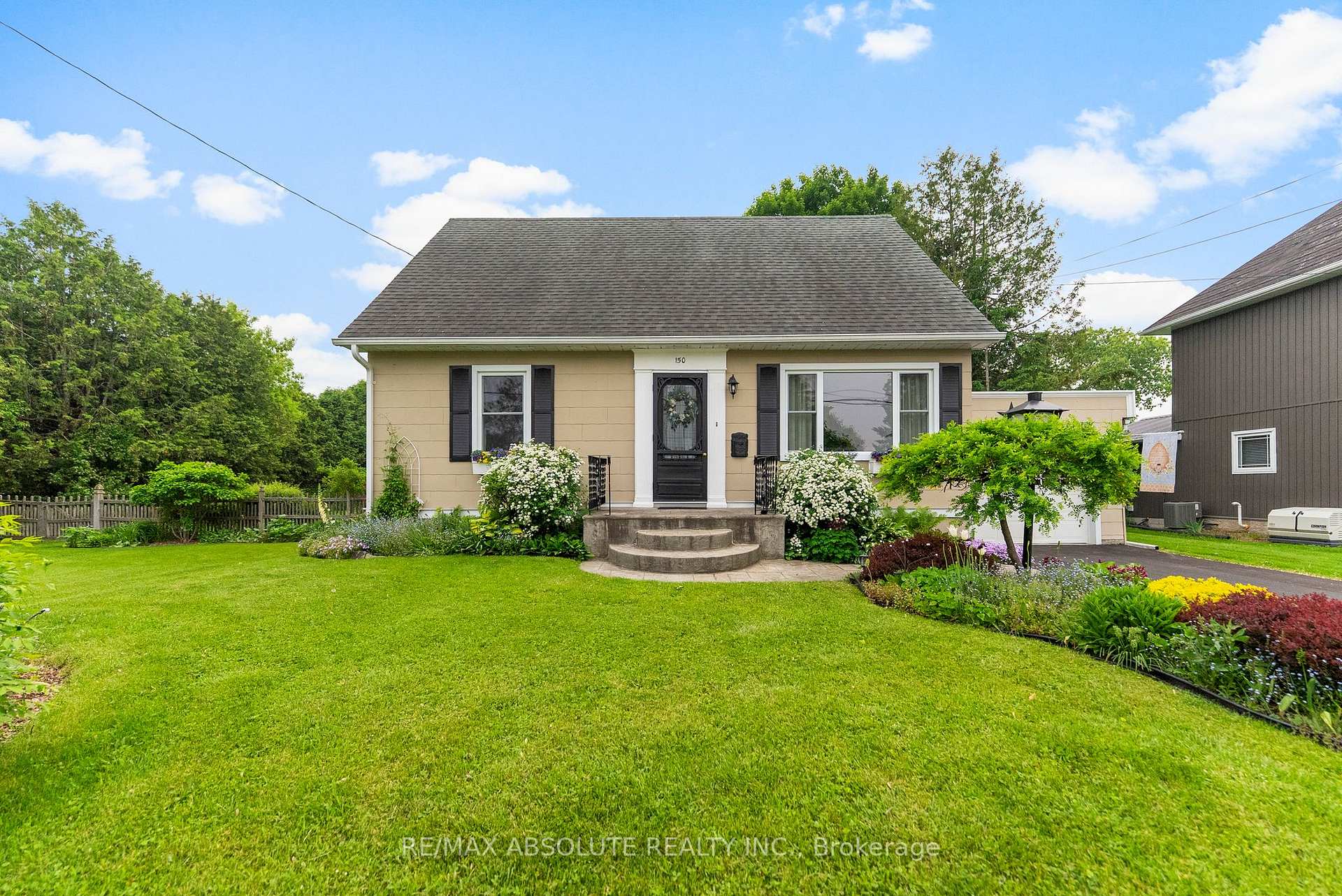 Photo 41 of 150 Poole Street, McNab/Braeside, Mcnab/Braeside Twps — HOMEH