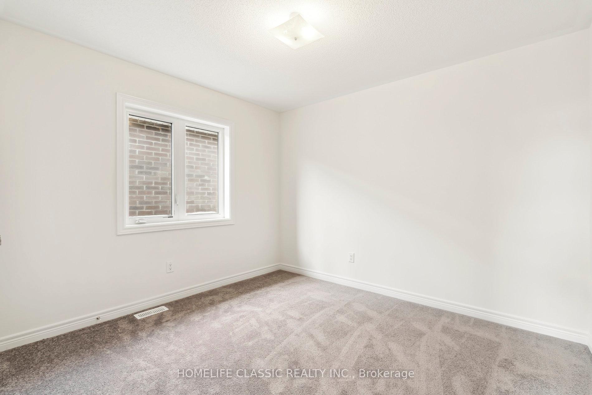 Photo 19 of 1286 Davis Loop, Innisfil, Lefroy — HOMEH