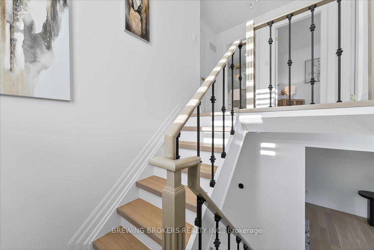 Photo 25 of 261 Nelson Crescent, Innisfil, Stroud — HOMEH