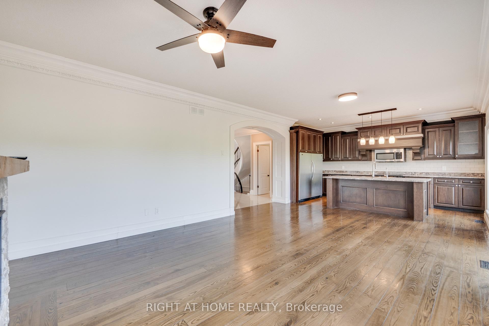 Photo 12 of 34 Parkvale Drive, Kitchener, Huron Park — HOMEH