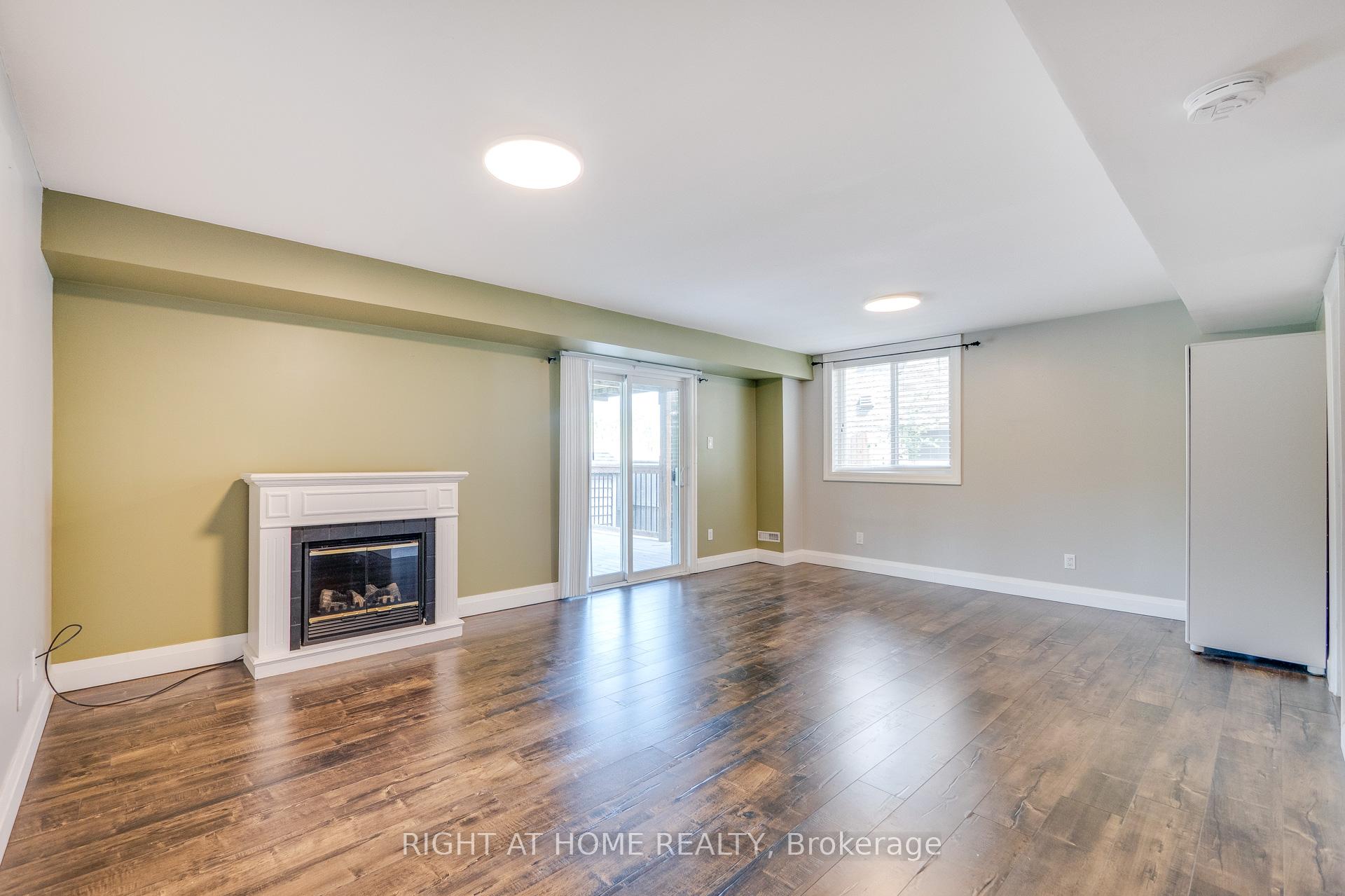 Photo 26 of 34 Parkvale Drive, Kitchener, Huron Park — HOMEH