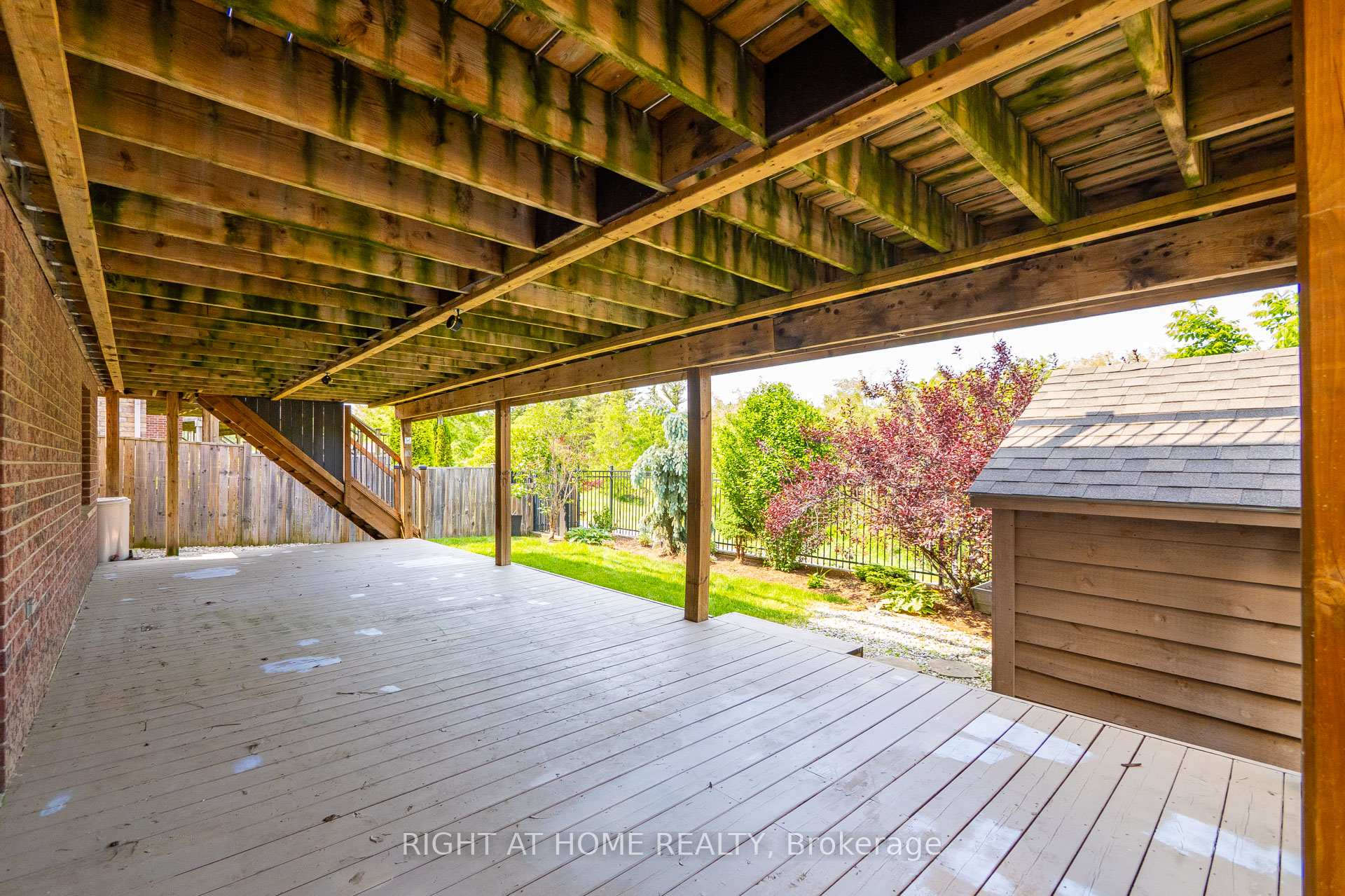 Photo 35 of 34 Parkvale Drive, Kitchener, Huron Park — HOMEH