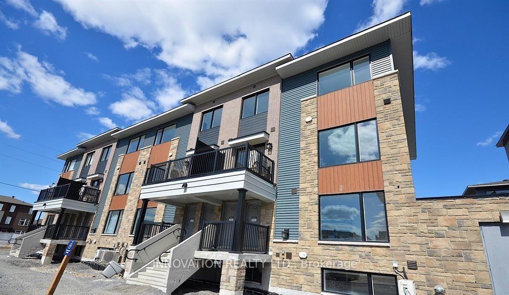 Front of 1429 Creekway Private