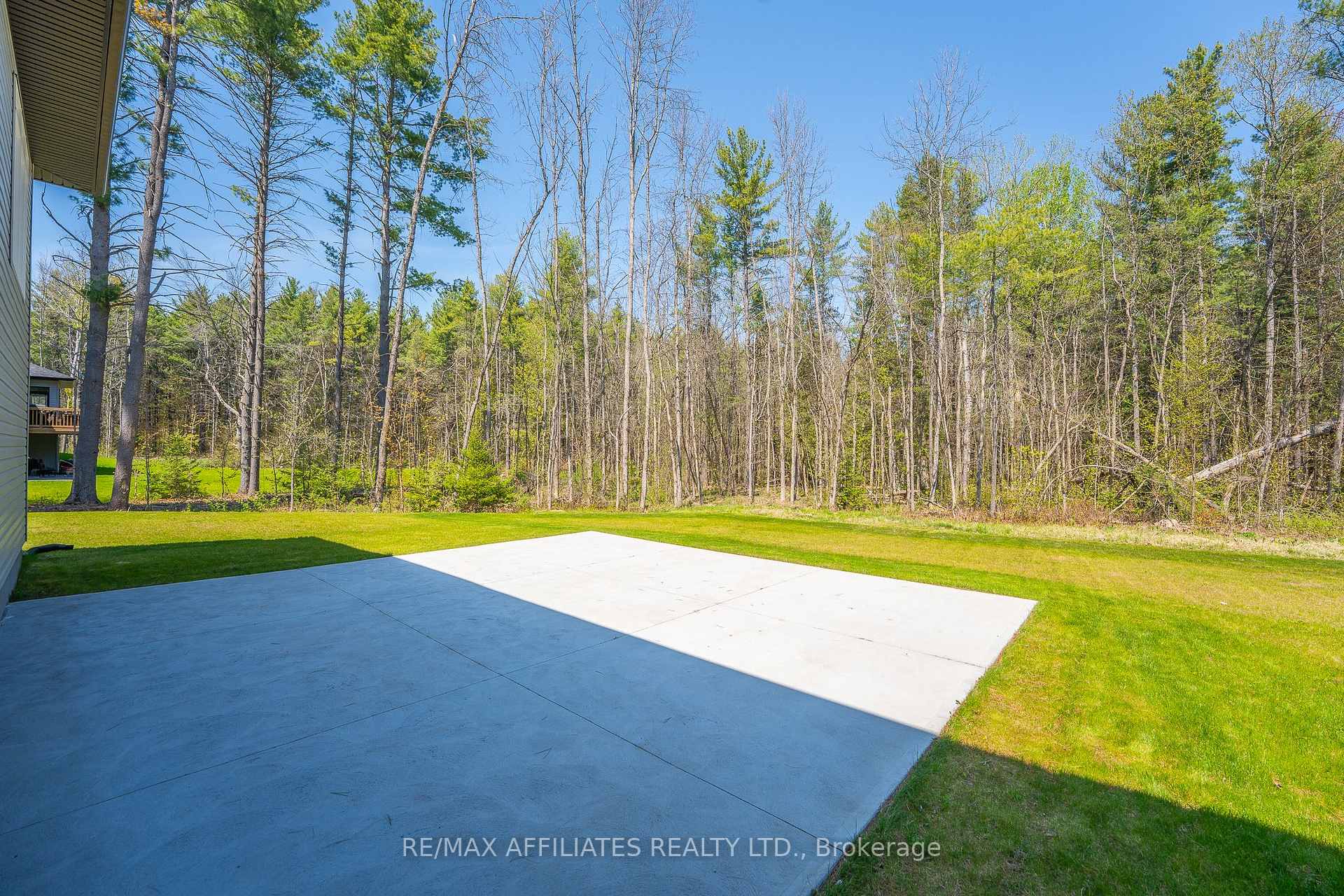 Photo 21 of 132 Raymond Luhta Crescent, McNab/Braeside, Mcnab/Braeside Twps — HOMEH