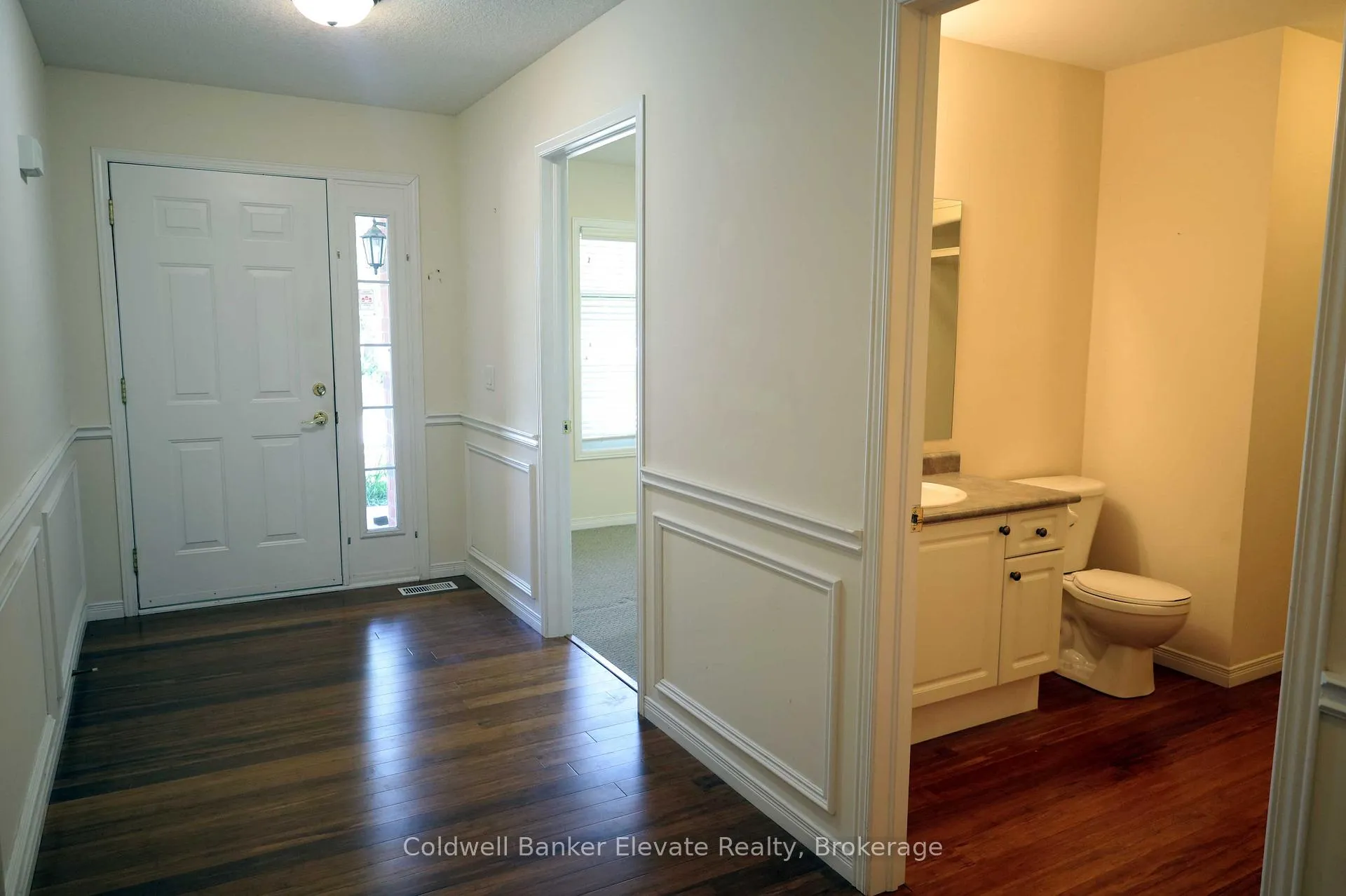 Photo 8 of Unit 16, 2705 Kingsway Drive, Kitchener — HOMEH