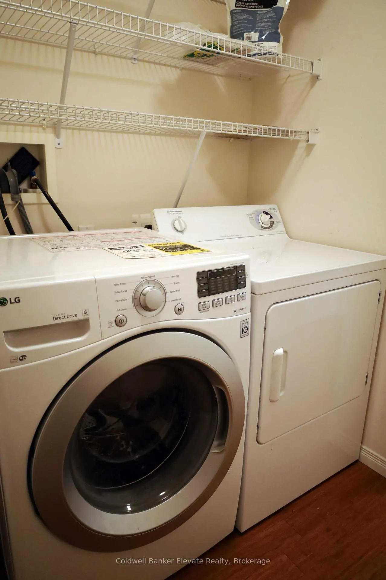 Photo 14 of Unit 16, 2705 Kingsway Drive, Kitchener — HOMEH