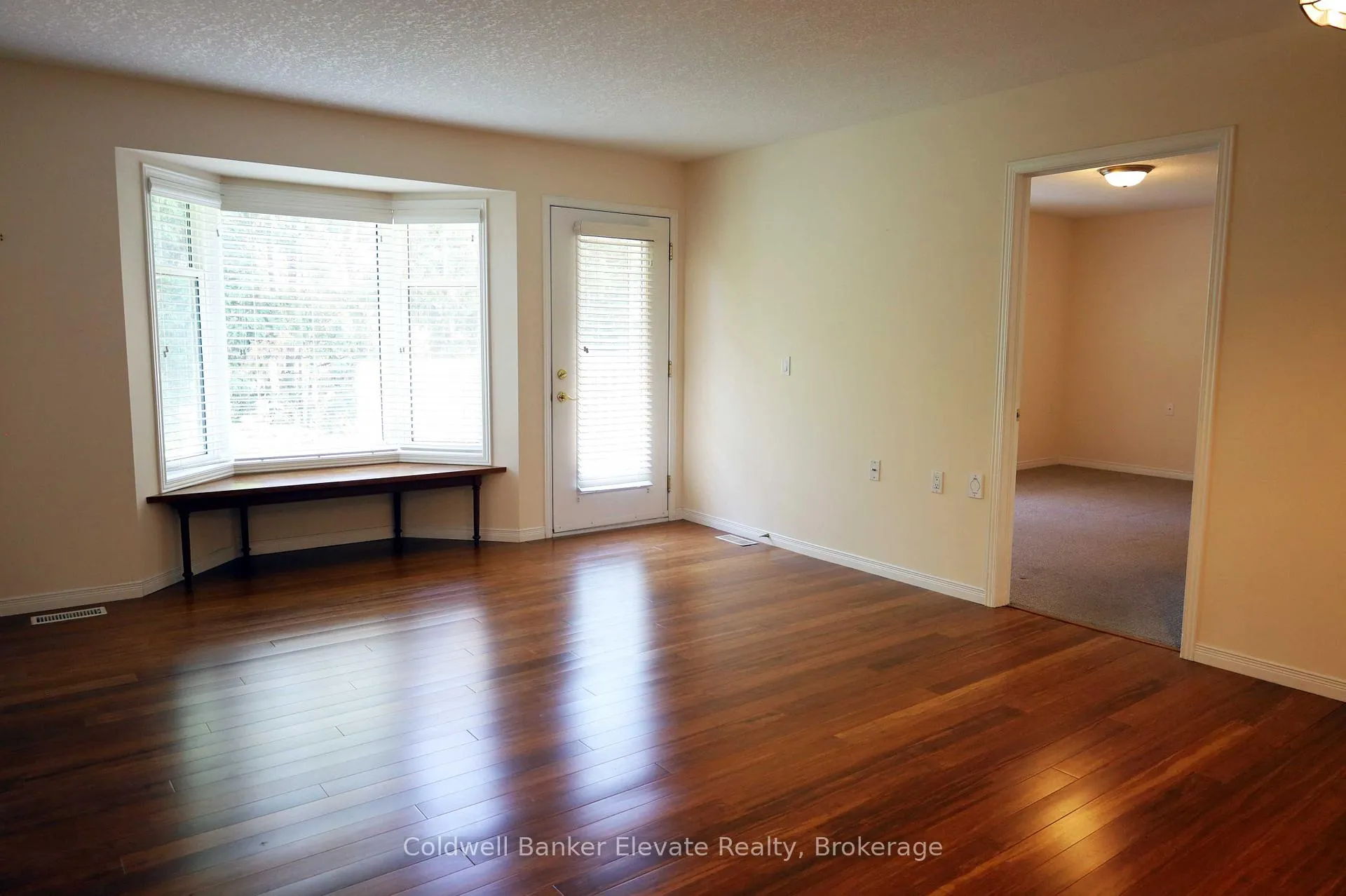 Photo 23 of Unit 16, 2705 Kingsway Drive, Kitchener — HOMEH