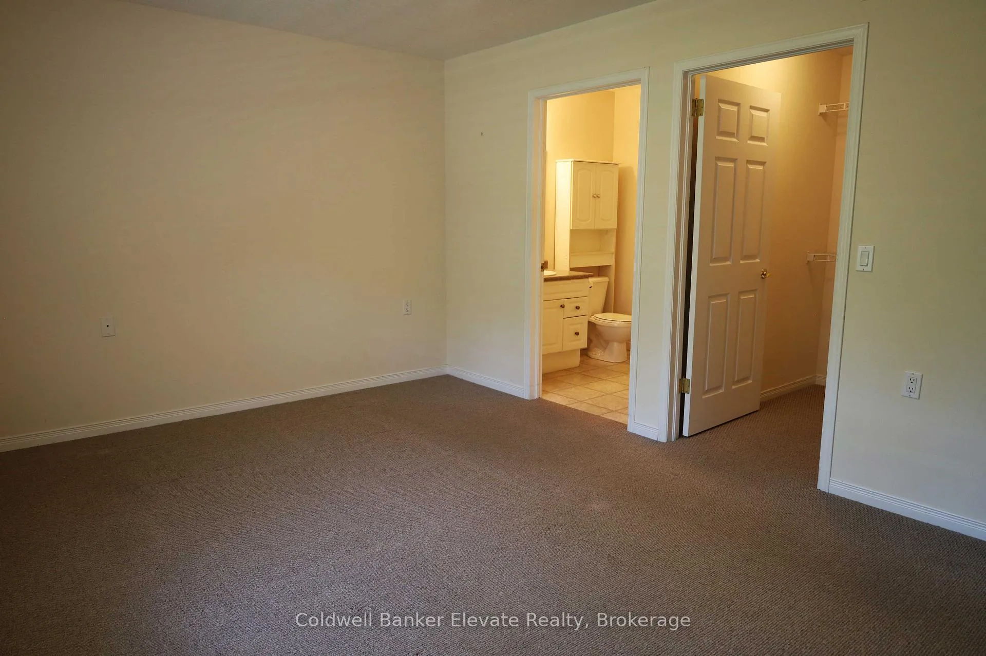 Photo 25 of Unit 16, 2705 Kingsway Drive, Kitchener — HOMEH