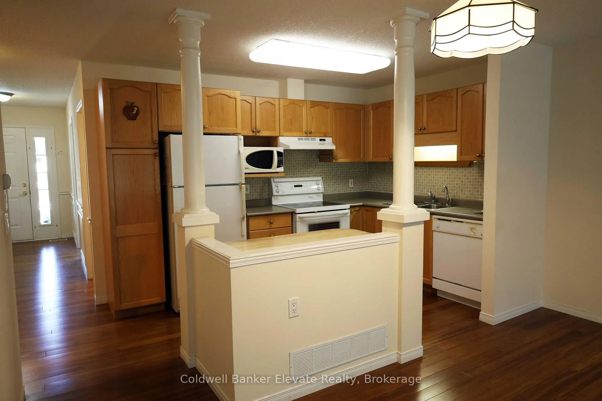 Photo 31 of Unit 16, 2705 Kingsway Drive, Kitchener — HOMEH