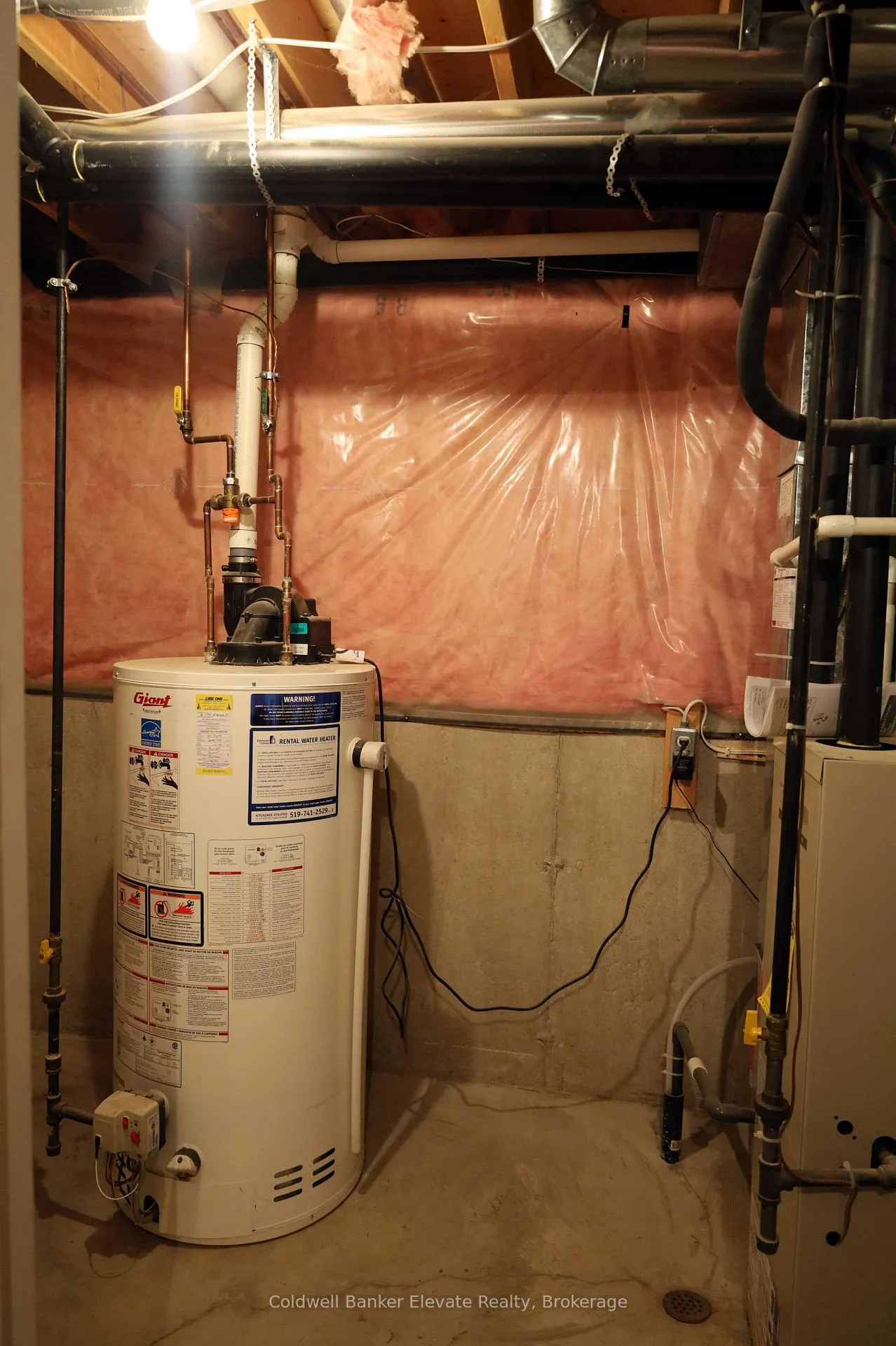 Photo 36 of Unit 16, 2705 Kingsway Drive, Kitchener — HOMEH