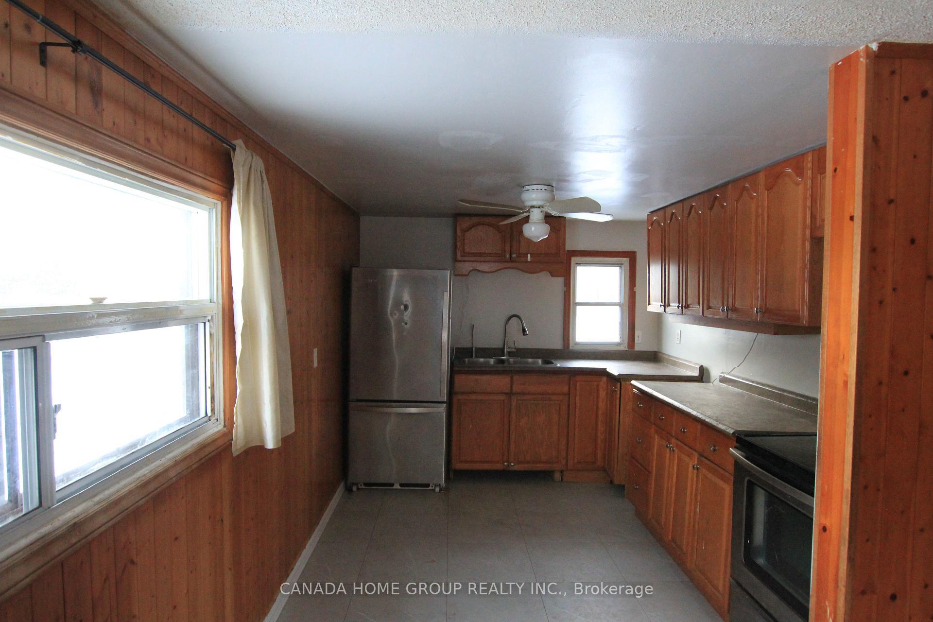 Photo 4 of 992 Ferrier Avenue, Innisfil, Lefroy — HOMEH