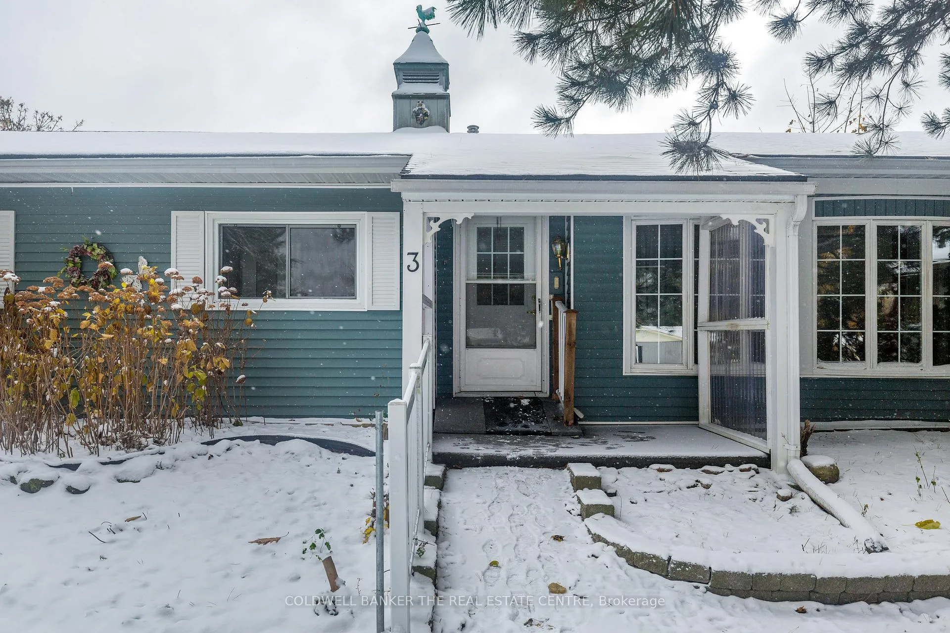 Photo 3 of 3 Maple Court, Innisfil, Rural Innisfil — HOMEH
