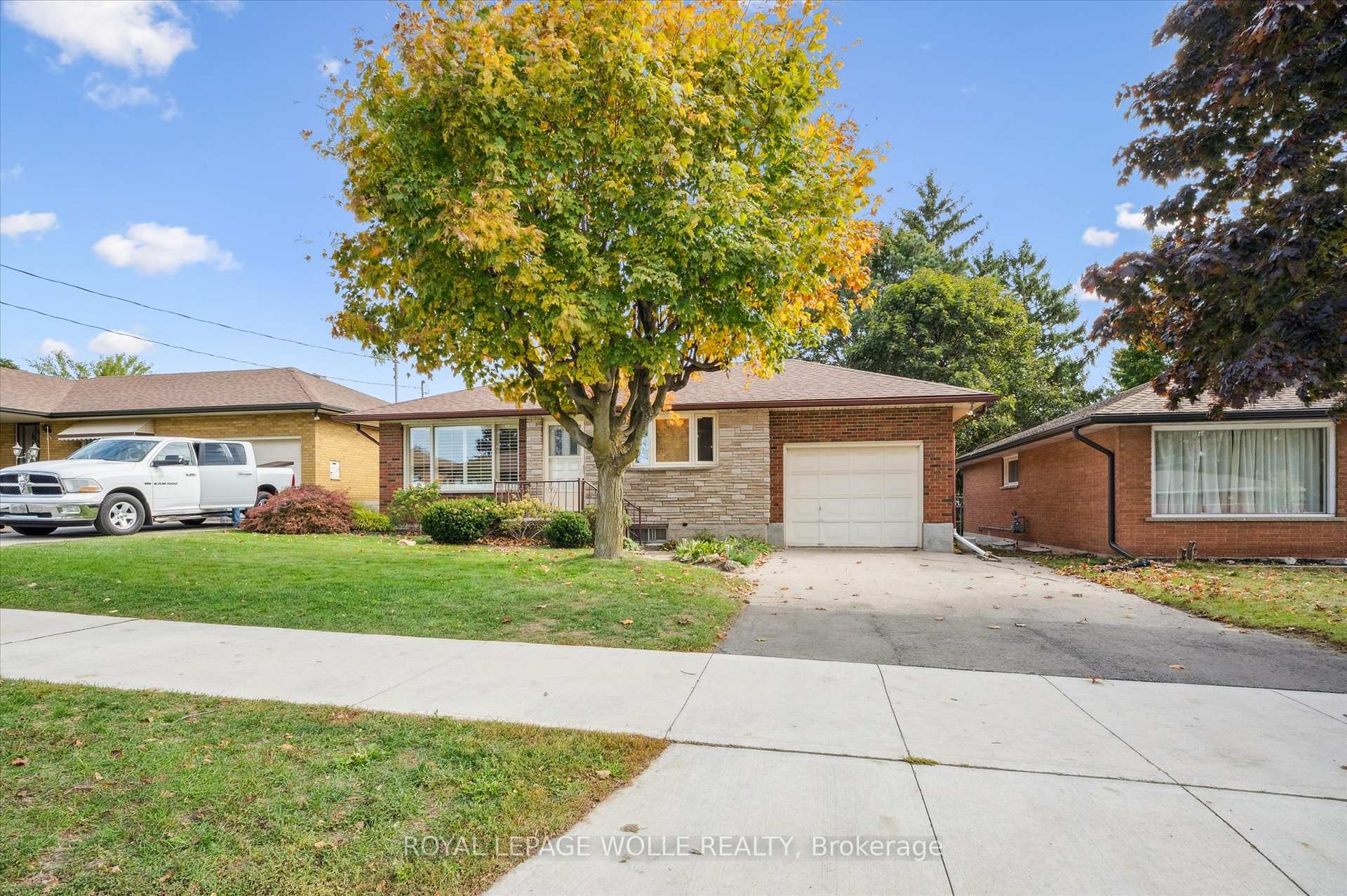 Photo 2 of 67 Traynor Avenue, Kitchener — HOMEH