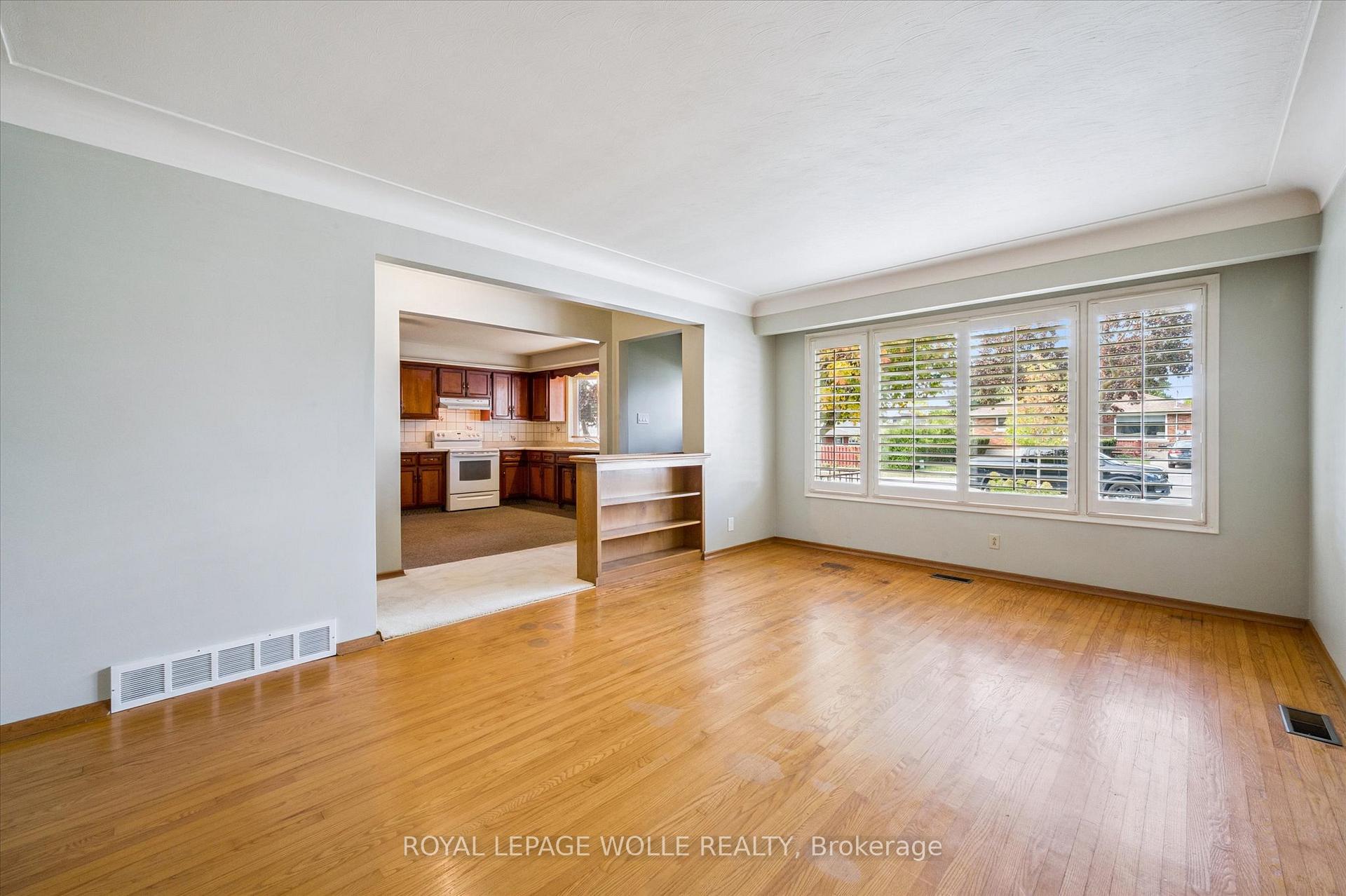 Photo 10 of 67 Traynor Avenue, Kitchener — HOMEH