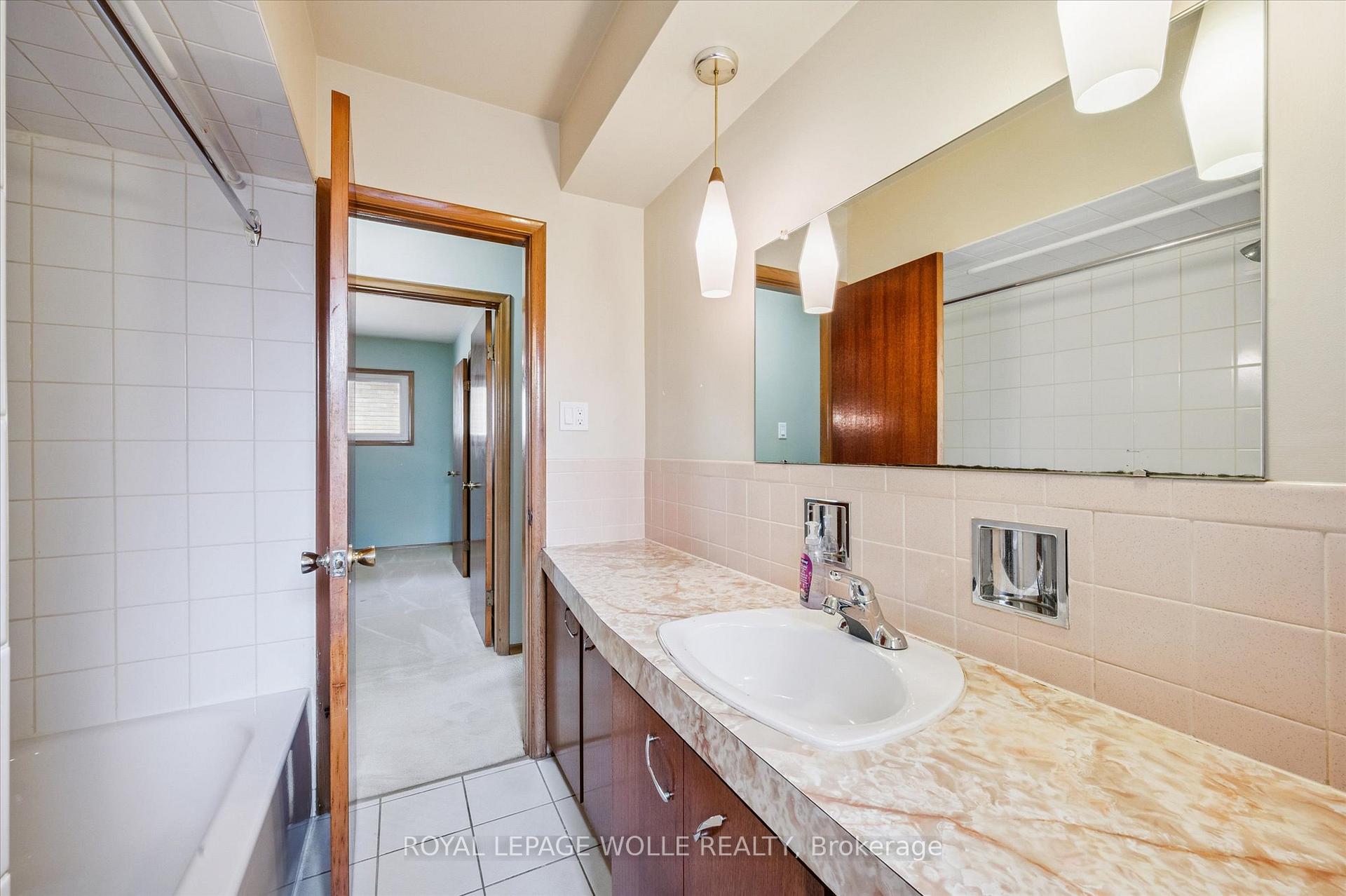 Photo 15 of 67 Traynor Avenue, Kitchener — HOMEH