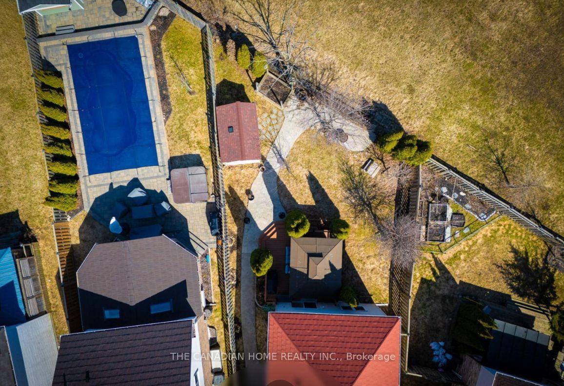 Photo 23 of 524 Snowdrop Court, Kitchener — HOMEH
